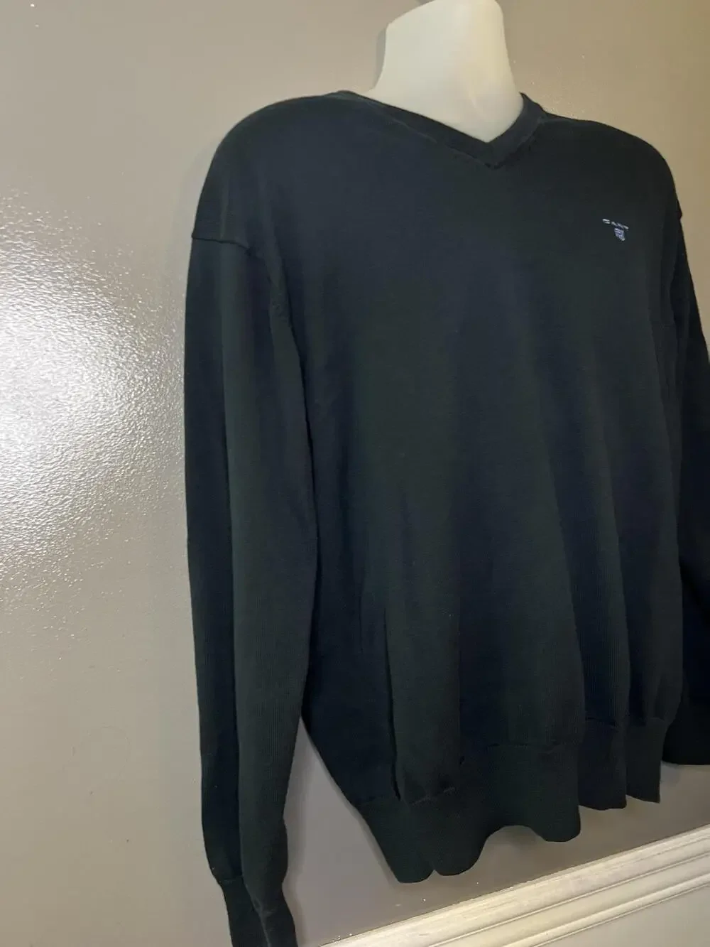 GANT Sweater Mens XL Black V Neck 100% Cotton Logo Knit Pullover Classic Fit